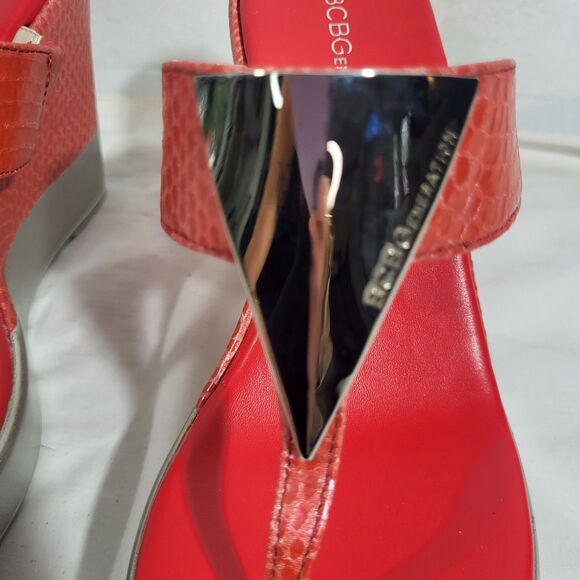 BCBGeneration size 7 Coral Pink Luster Snake wedge sandals New In Box - Picture 10 of 11